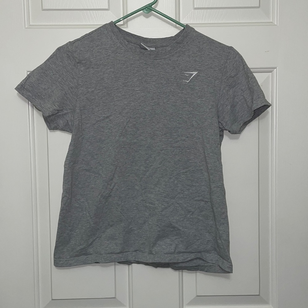 GYMSHARK GRAY TSHIRT